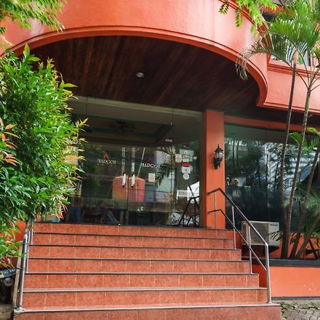 Reddoorz @ Jalan Jaksa Jakarta Exteriér fotografie
